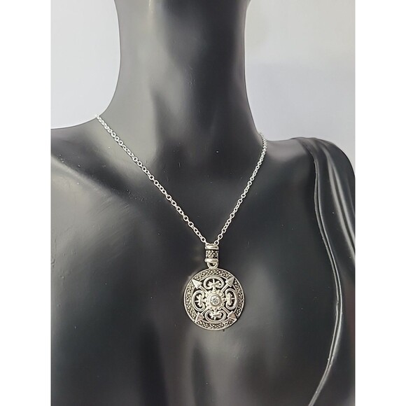 Vintage Necklace Chain Pendant Round Arrows Crystal Shield Jewelry Costume - Picture 3 of 10